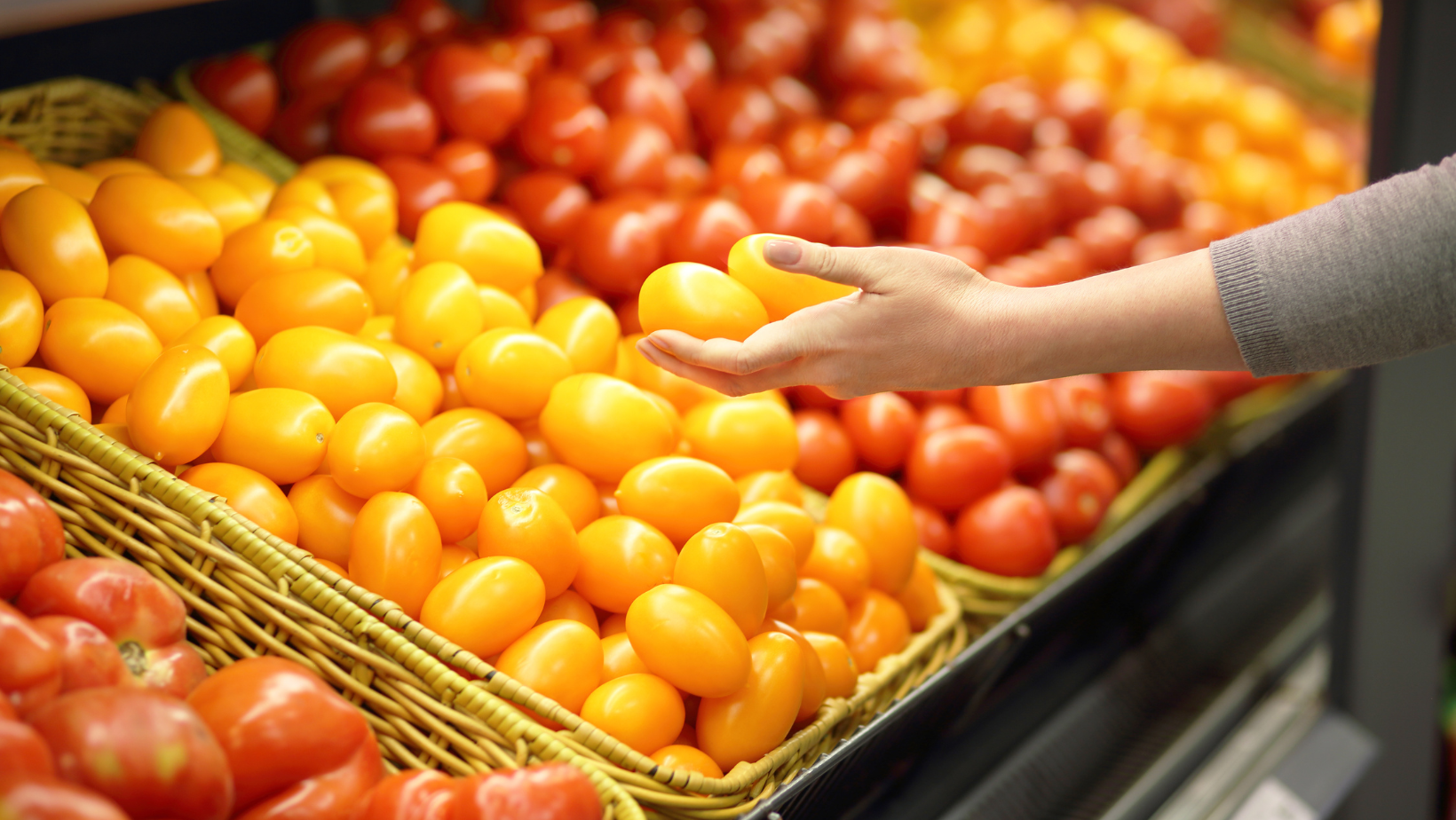 Zdjęcie Niebezpieczne pestycydy w pomidorach, aż w czterech znanych marketach! #1