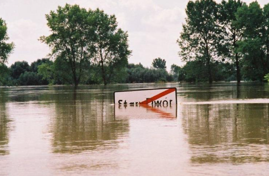 Zdjęcie Powódź zbliża się do Wrocławia. Jest nowy termin. Trwa walka z czasem #1